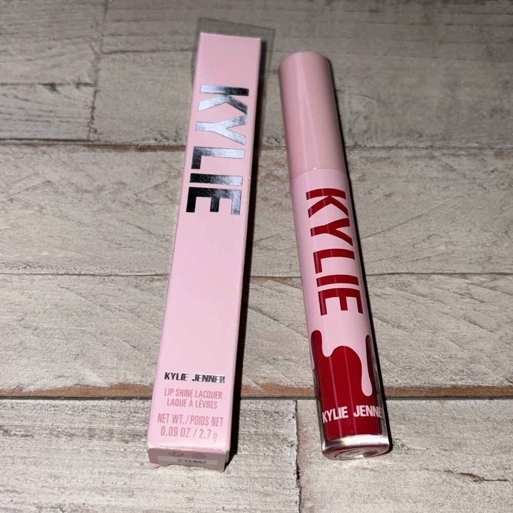 Kylie Jenner Lip Shine Don't @ Me (416) - Picture 10 of 10